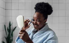 Best Eyelash Curlers for Lifted Lashes in 2024